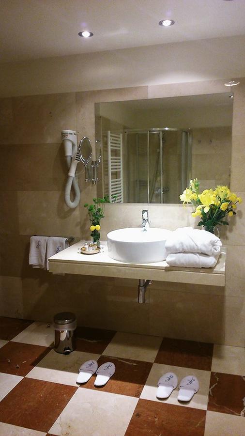 Hotel Garelos Betanzos Dış mekan fotoğraf