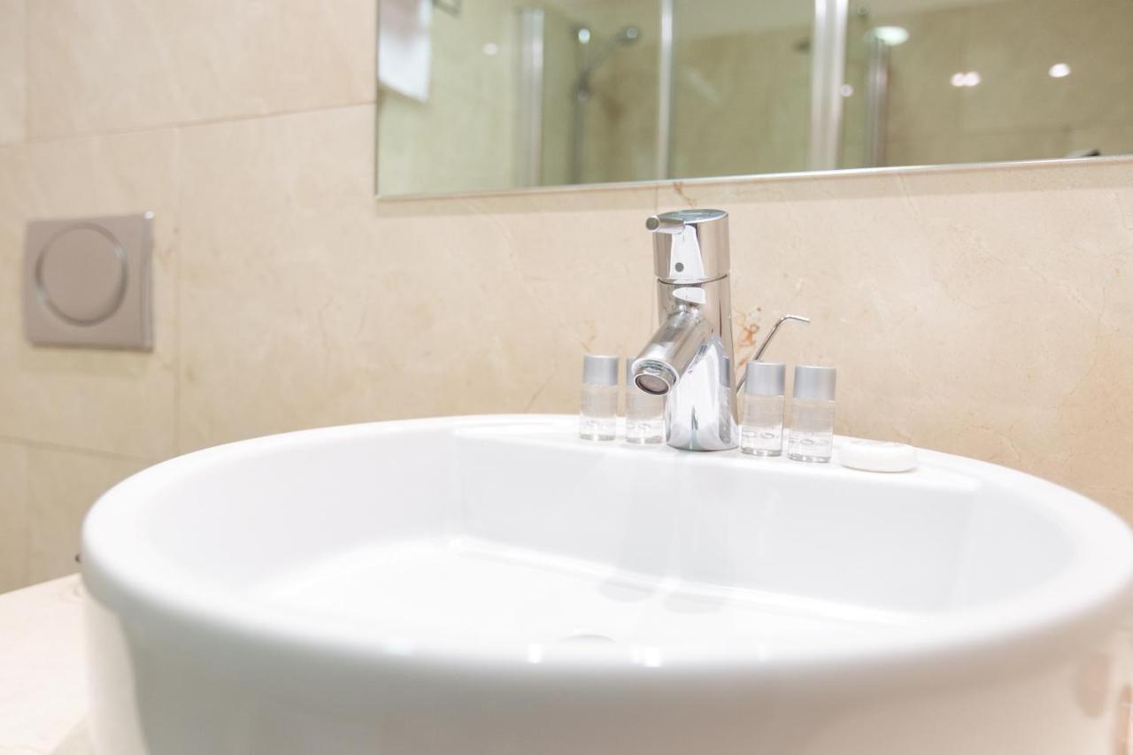 Hotel Garelos Betanzos Dış mekan fotoğraf