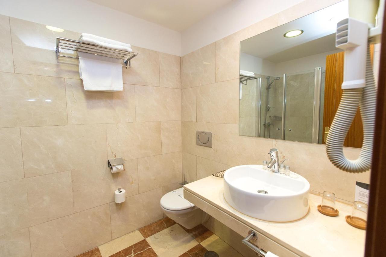 Hotel Garelos Betanzos Dış mekan fotoğraf