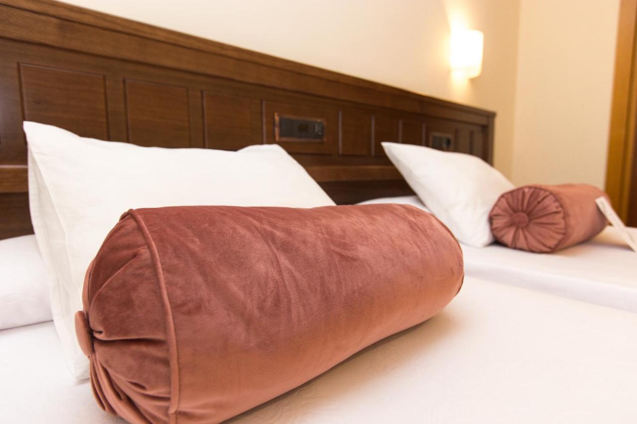 Hotel Garelos Betanzos Dış mekan fotoğraf