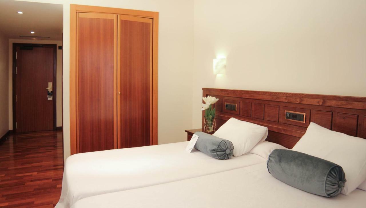 Hotel Garelos Betanzos Dış mekan fotoğraf